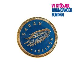 Saraha simmrärket är ett simmärke från Svenska Simförbundet som stöder barn cancer fonden. Vi har snabba leveranser online