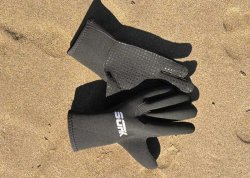 Neoprenhandksar till vinterbad och simning.