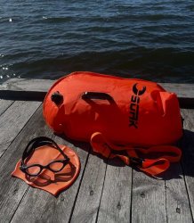 Simboj till öppet vatten simning. Simboj orange med fack.
