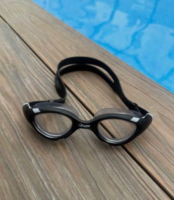 Aqua soft till vuxen är bekväma simglasögon som passar junior/dam.