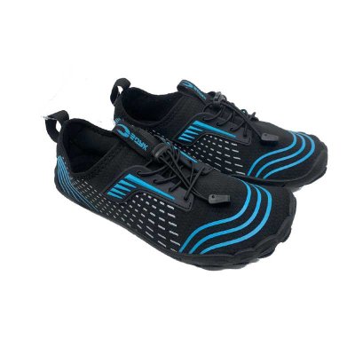 Badskor från soak i permiummodellen i en otrolig passform.