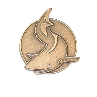 Hajen brons är ett simmärke från Svensk Simidrott. För att erövra märket skall man simma 100m. Handla enkelt online.