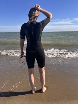 Våtdräkt dam svart från Svenska populära varumärket Soak. Passar bra till simning, simlärare, vattensport och vansbrosimningen